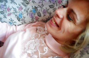 XXX Die Vagina der Frau frauen ab 40 pornos kann das Streicheln genießen